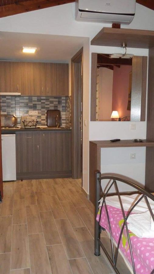 Hotel House Roula à Neos Marmaras Extérieur photo