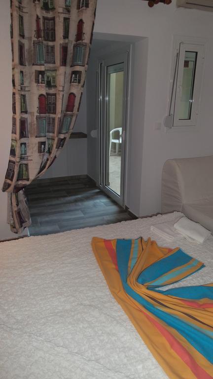 Hotel House Roula à Neos Marmaras Extérieur photo