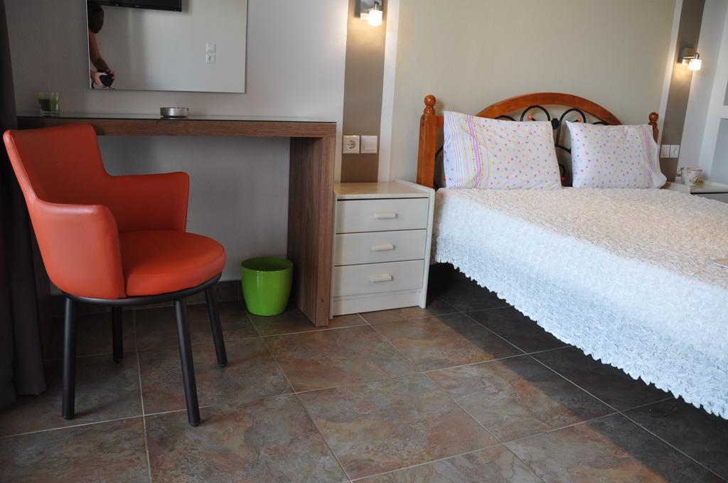 Hotel House Roula à Neos Marmaras Extérieur photo